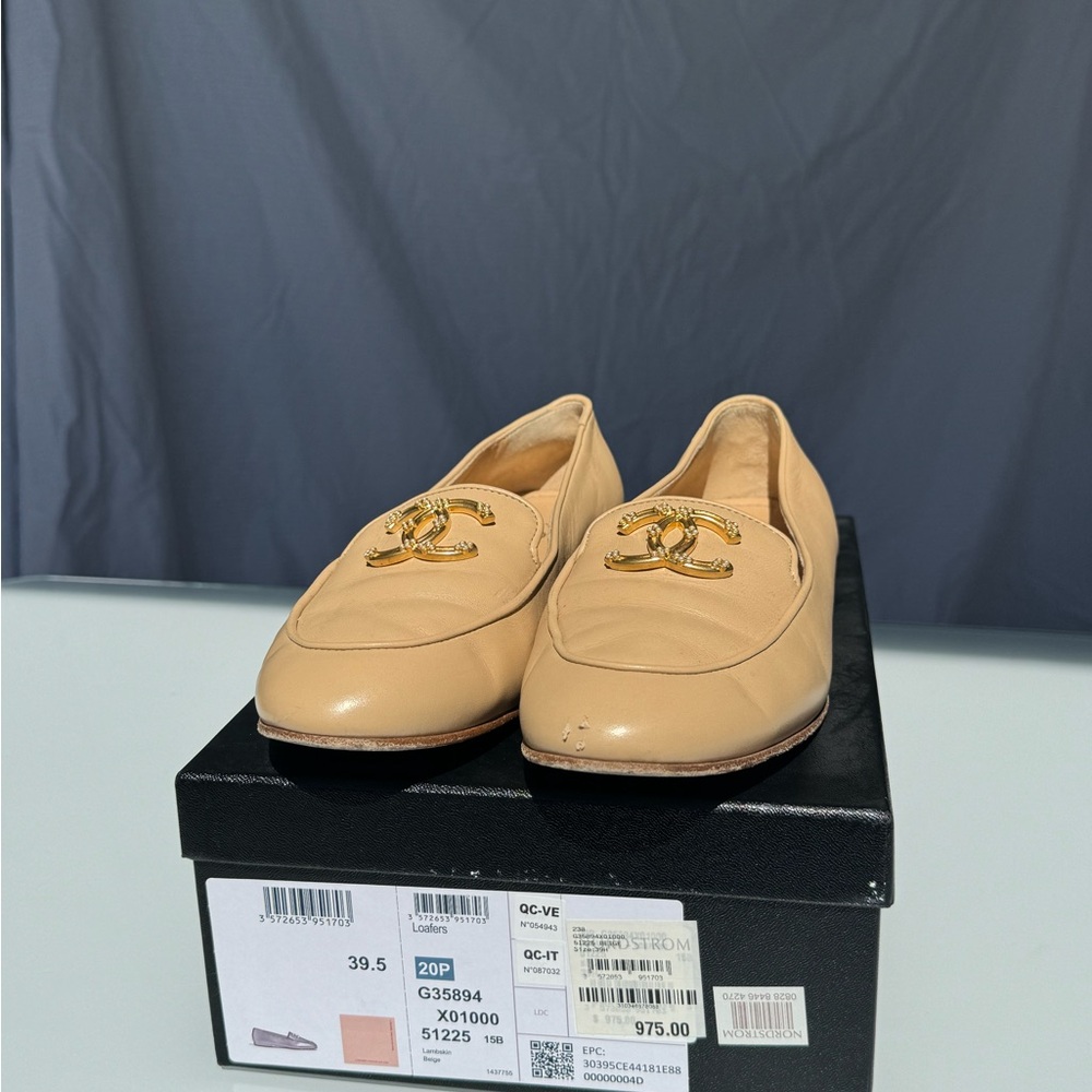 CHANEL CC Logo Gold Pearl Beige Leather Flat Loafer Pump W/Box